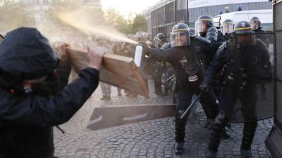 Los manifestantes se enfrentaron a la Policía.