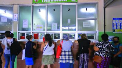 Pacientes que llegan a los hospitales están sufriendo por la escasez.