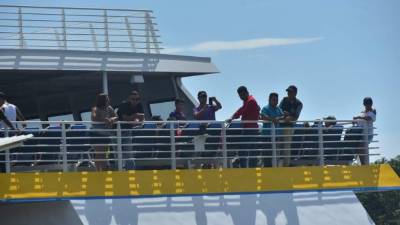 Los turistas salvadoreños están llegado en pequeños grupos al litoral atlántico de Honduras. Hasta ayer eran pocos los que viajaron a Roatán.