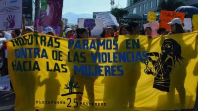 Desde una huelga general de mujeres en España hasta una carrera femenina en un antiguo feudo del grupo Estado Islámico en Irak, cientos de manifestaciones marcaron este jueves 8 de marzo el Día Internacional de los Derechos de las Mujeres.En Honduras, centenares de personas marcharon hoy en San Pedro Sula y Tegucigalpa, para exigir a las autoridades equidad de género y que se frene la violencia machista.