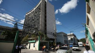 La pasada administración del IHSS retuvo las cuotas de los empleados, pero no hizo las transferencias.