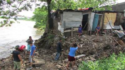 Varias familias en el sur del país viven en zonas de alta vulnerabilidad.