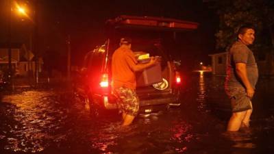 'La infraestructura se va a destruir', advirtió Brock Long, jefe de la agencia de emergencias FEMA. 'Se irá la electricidad. Podría no volver en días o semanas'.