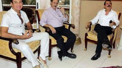 Salvador Nasralla se reunió con Mauricio Villeda y Manuel Zelaya.