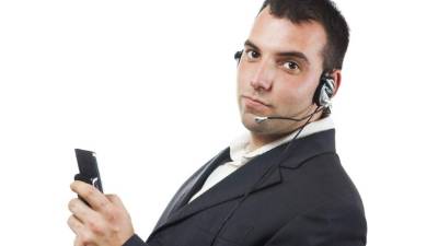 No use el manos libres para hablar mientras conduce puede sufrir un accidente.