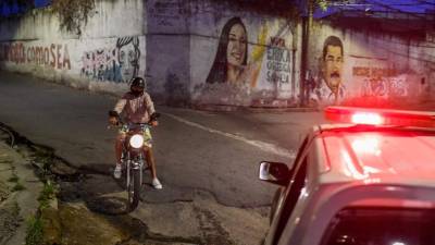 Al sábado, el gobierno venezolano confirmó 150,306 contagios y 1,483 muertes en el país con 30 millones de habitantes.