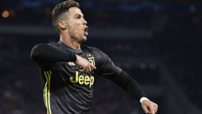 Cristiano Ronaldo festejó a lo grande su gol 125 en la historia de la Champions League. FOTO AFP.