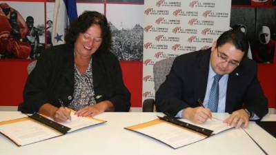 El documento fue firmado por Luis Cordero y Lavinia Limón, Presidenta de la Comité de los Estados Unidos para los Refugiados e Inmigrantes (USCRI).