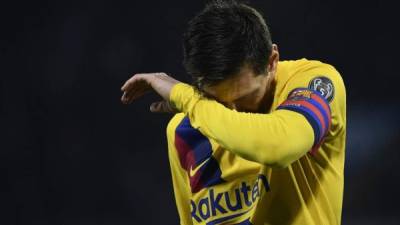 FC Barcelona's Lionel Messi reacts after their Spanish LaLiga soccer match between FC Barcelona and CA Osasuna held at Camp Nou Stadium, in Barcelona, Spain, 16 july 2020. EFE/Alberto Estevez