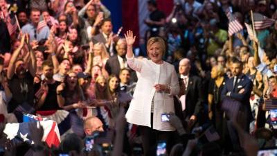 Hillary celebró su victoria con un emotivo discurso dedicado a las mujeres en Nueva York. Foto: AFP/Drew Angerer