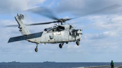 El helicóptero de la Marina desapareció el martes mientras volaba durante una tormenta.