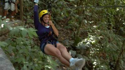 En La Ceiba también puede hacer canopy, una experiencia única.