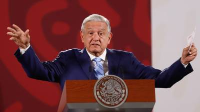 AMLO negó que su Gobierno busque vengarse del expresidente Peña Nieto ante las investigaciones en su contra.