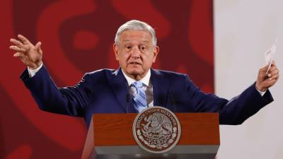 AMLO negó que su Gobierno busque vengarse del expresidente Peña Nieto ante las investigaciones en su contra.