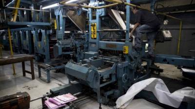 El diario La Prensa de Nicaragua denunció la retención de papel para impedir impresión./EFE.