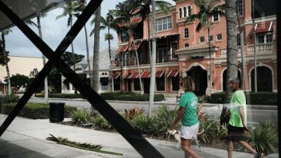 Decenas de ciudadanos de Miami Dade está experimentando un toque de queda.