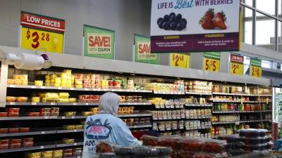 Los estadounidenses celebran este Acción de Gracias con una tradicional cena.