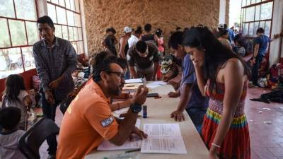 Las autoridades mexicanas esperan entregar entre 400 y 600 visas humanitarias y de tránsito para los migrantes que integran caravana. //AFP.