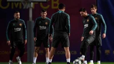 Barcelona llega con la moral baja luego de que el pasado sábado perdió 3-1 ante Levante. Foto AFP.