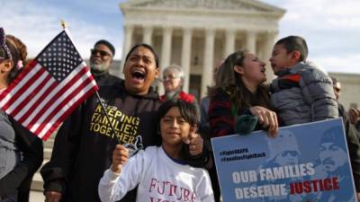 Activists and dreamers protest before US President Donald Trump's State of the Union address on January 30, 2018 in Washington, DC. / AFP PHOTO / Brendan Smialowski