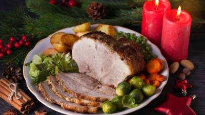 El tiempo de cocción dependerá del peso de la pierna.