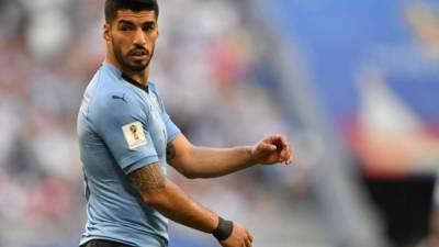 Luís Suárez encaminó este lunes a la Uruguay hacia la victoria ante Rusia con un gol al minuto 11.