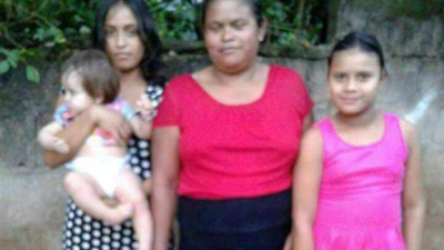 Isidra Hernández Turcios (50) y sus hijas Elenis Hernández de 18 años y Renata de 10 años.