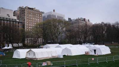 Nueva York abrió hoy un hospital campaña en Central Park para atender a pacientes con coronavirus./AFP.