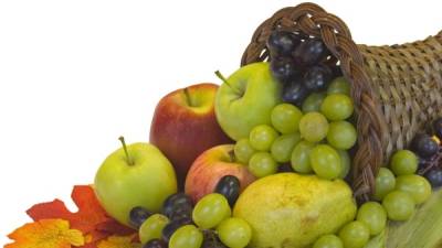 El mejor postre saludable es una porción de frutas. Son bajas en calorías y ricas en vitaminas.