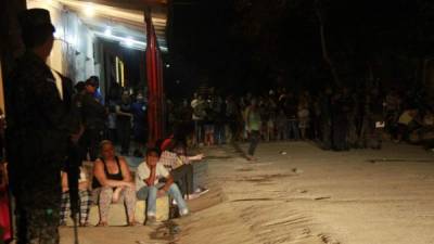 El triple crimen fue cometido en la calle principal de la colonia San Isidro, del sector Chamelecón.