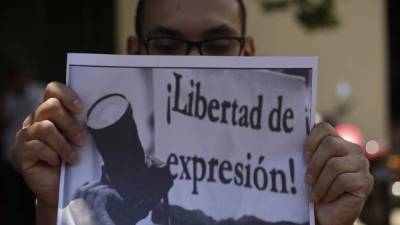 La cancillería hondureña indicó en un escueto comunicado que Pastora, quien además es hondureño 'por naturalización' y 'se encontraba bajo la protección del Gobierno de Honduras en la Embajada de Honduras en Nicaragua, salió voluntariamente' de las instalaciones de la misión diplomática hondureña. EFE/Archivo