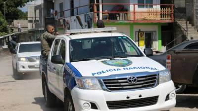 Autoridades de Seguridad de Honduras en el municipio de Ilama, Santa Bárbara.