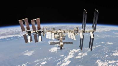 La basura espacial generada por la explosión de un satélite ruso puso en riesgo la Estación Espacial Internacional.