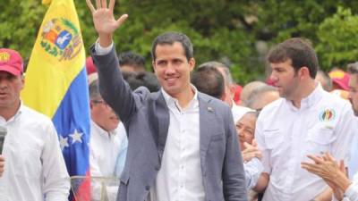 En la imagen, el jefe del Parlamento, Juan Guaidó, reconocido como presidente interino de Venezuela por más de 50 países. EFE/Archivo