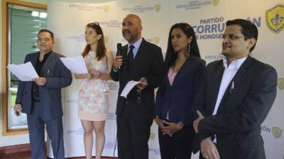 Dirigentes del Partido Anticorrupción (PAC) aseguran que la institución política es víctima de persecución.