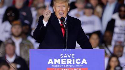 Fotografía de archivo, tomada el pasado 29 de enero, en la que se registró al expresidente estadounidense Donald Trump, durante un acto proselitista, en Conroe (Texas, EE.UU.).