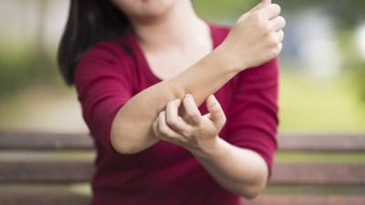 Los ácaros pueden producir picazón e irritación de la piel.