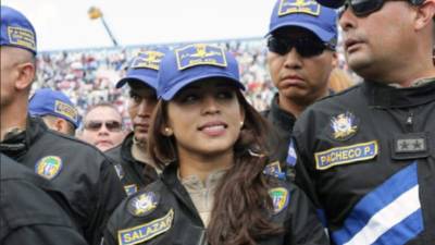 Ante la mirada de más de 30 mil personas, Génesis Salazar logró un aterrizaje perfecto en el estadio nacional conviertiéndose en la primera mujer en lograrlo de la historia.