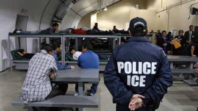ICE publicó los nombres de los centros de detención donde se encuentran migrantes que huyen de la violencia de las pandillas.