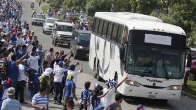 México llegó sin ningún problema al estadio.