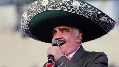 Vicente Fernández, legendario cantautor mexicano de la música ranchera.