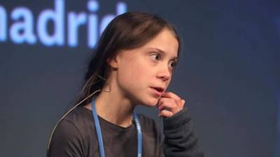 La joven activista climática de 16 años Greta Thunberg, durante la rueda de prensa que ha ofrecido este viernes en la Casa Encendida de Madrid . EFE/Kiko Huesca