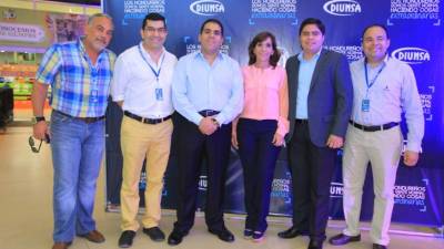 Aldo Agüero, Camilo Charry, Mario Faraj, Diana Larach, Mauricio Contreras y Luis Caballero.