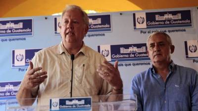 El influyente consejero de EUA, Thomas Shannon, se reunió con el presidente guatemalteco Otto Pérez Molina.