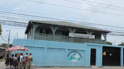 Un gran porcentaje de centros educativos bilingües funciona en colonias de circuito cerrado. Fotos: Jorge Monzón