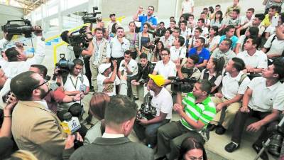 Los estudiantes dicen a autoridades de Educación que están en desacuerdo con nuevos horarios por la inseguridad.