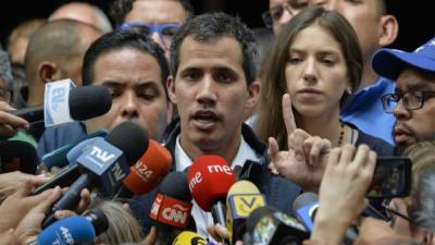 El jefe de la Asamblea Nacional de Venezuela y el autoproclamado 'presidente interino' Juan Guaidó. Foto: AFP