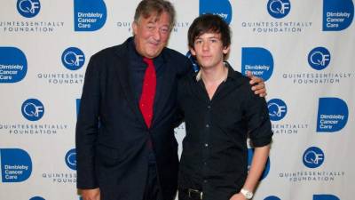 Stephen Fry y Elliot Spencer.