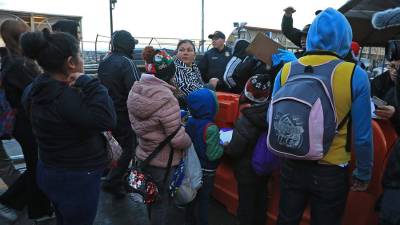 Los migrantes con una cita de asilo en la frontera de México temen que Trump los expulse.
