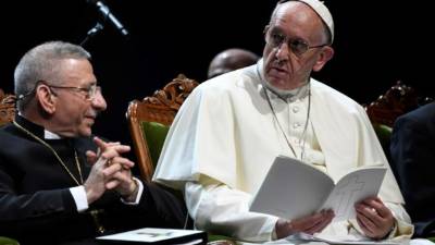 El papa Francisco se reunión con el máximo representante de la iglesia Luterana para firmar junto el documento de perdón.